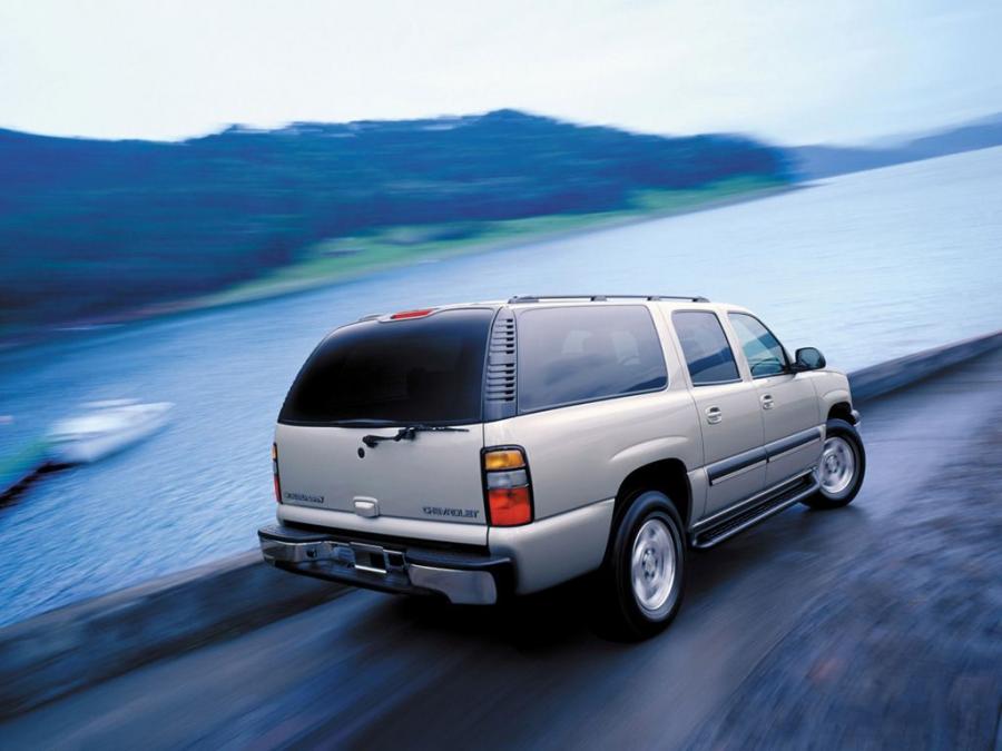  Chevrolet Suburban 1500 2001 года  (фото 13 из 13)